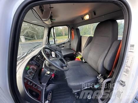 Freightliner M2 Trekkers