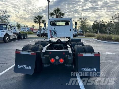 Freightliner M2 Trekkers