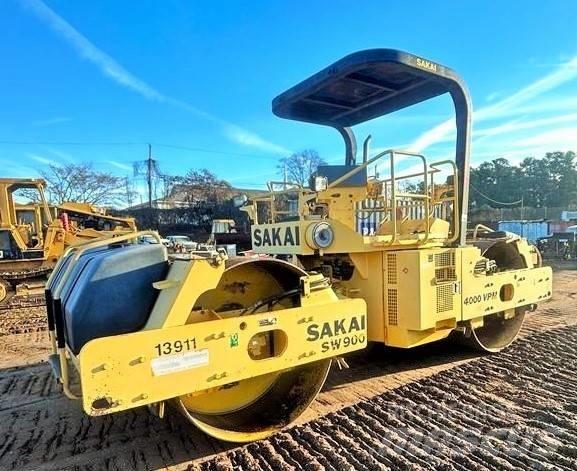 Sakai SW 900 Bandenwalsen