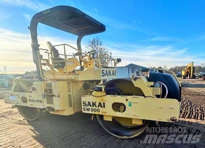 Sakai SW 900 Bandenwalsen