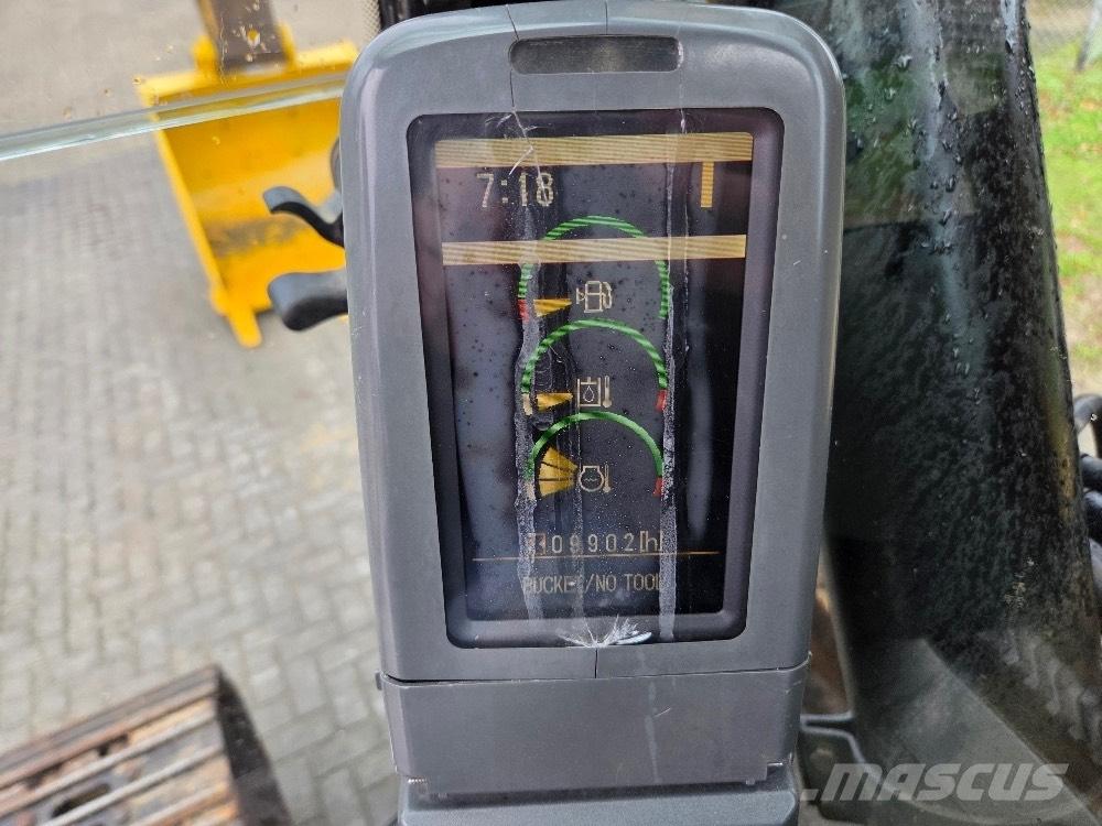 CAT 323DL Rupsgraafmachines