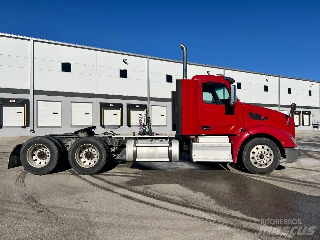 Peterbilt 579 Trekkers