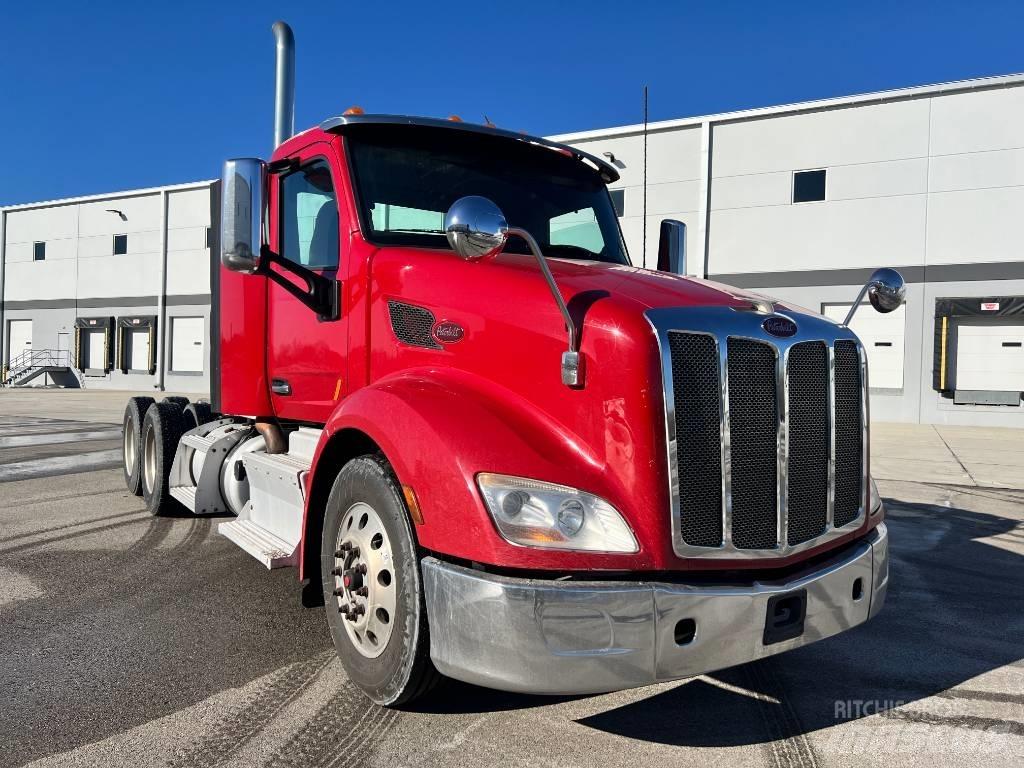 Peterbilt 579 Trekkers