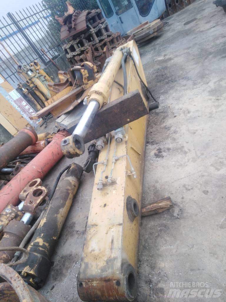 CAT M 318 Chassis en ophanging