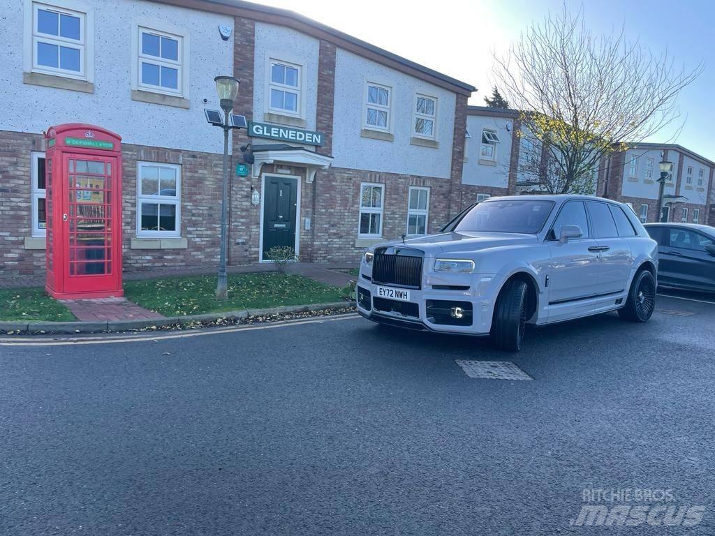 Rolls Royce Cullinan Auto's
