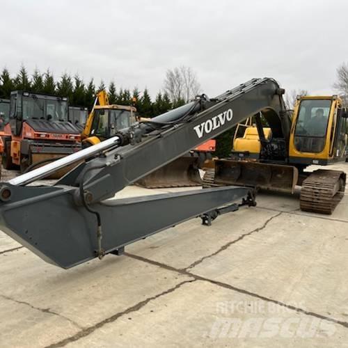 Volvo EC 240 LR Rupsgraafmachines