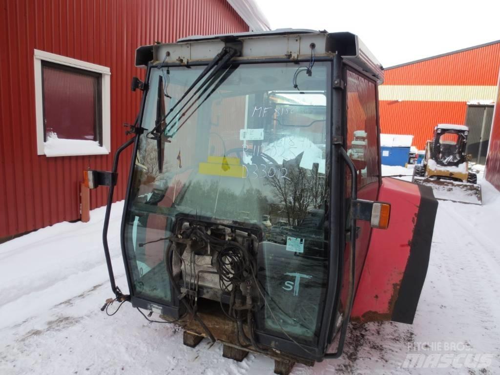 Massey Ferguson 8150 Cabine en interieur