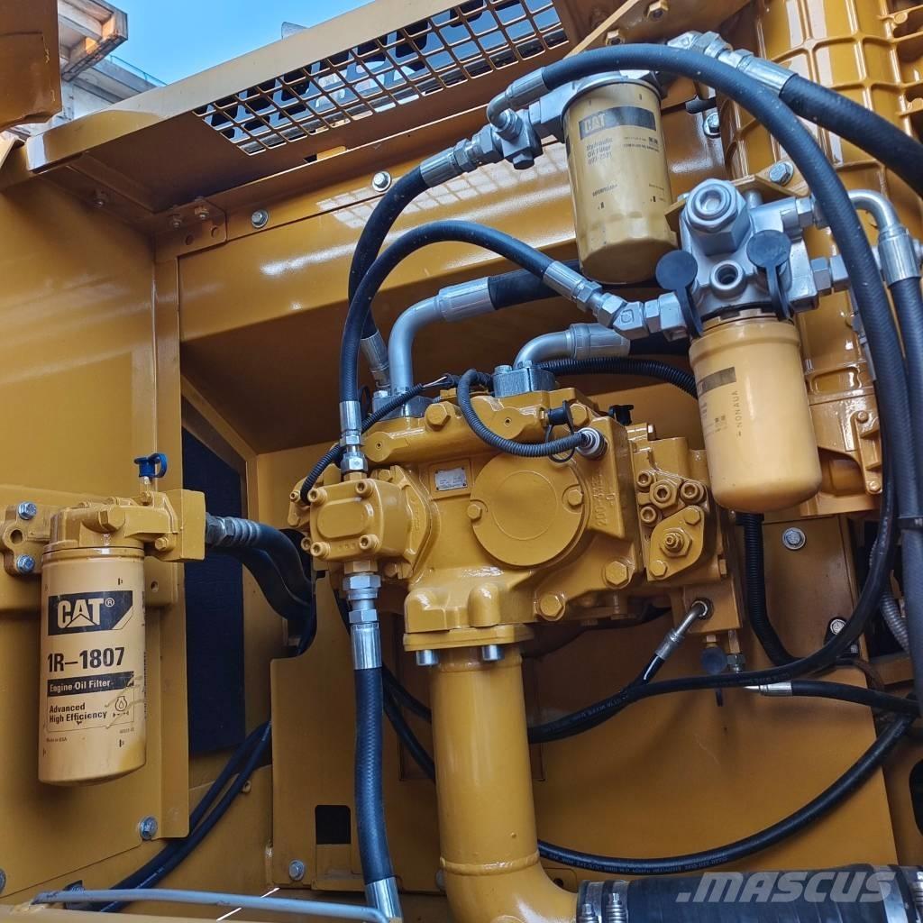 CAT 330 D Rupsgraafmachines