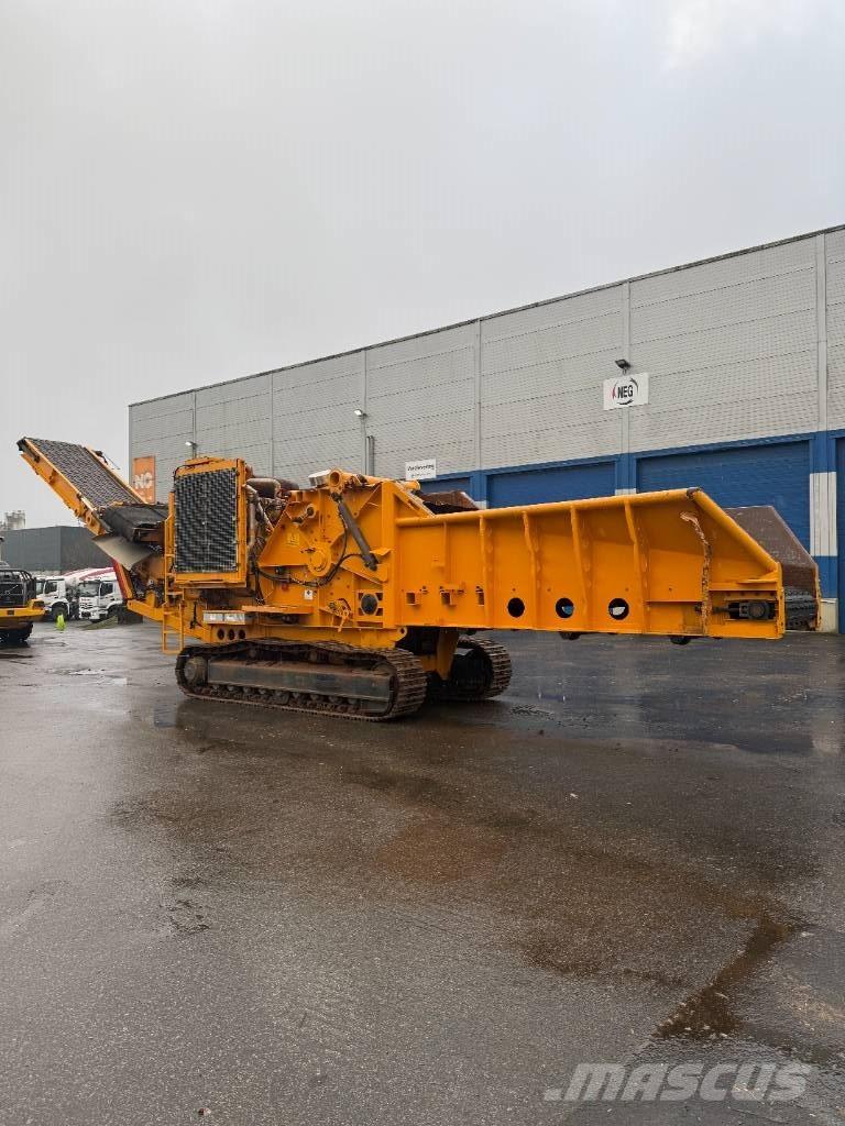 CBI 5400T Delimbers