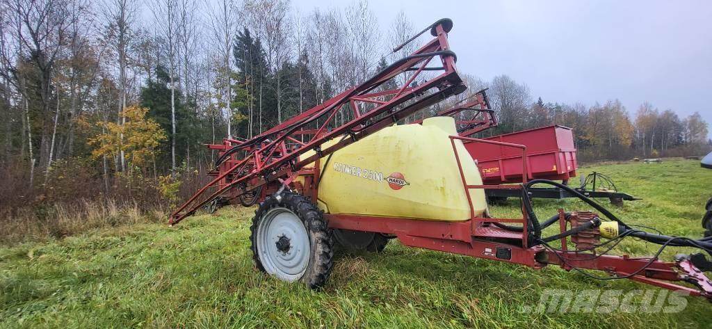 Hardi Ranger 2500 Getrokken spuitmachines
