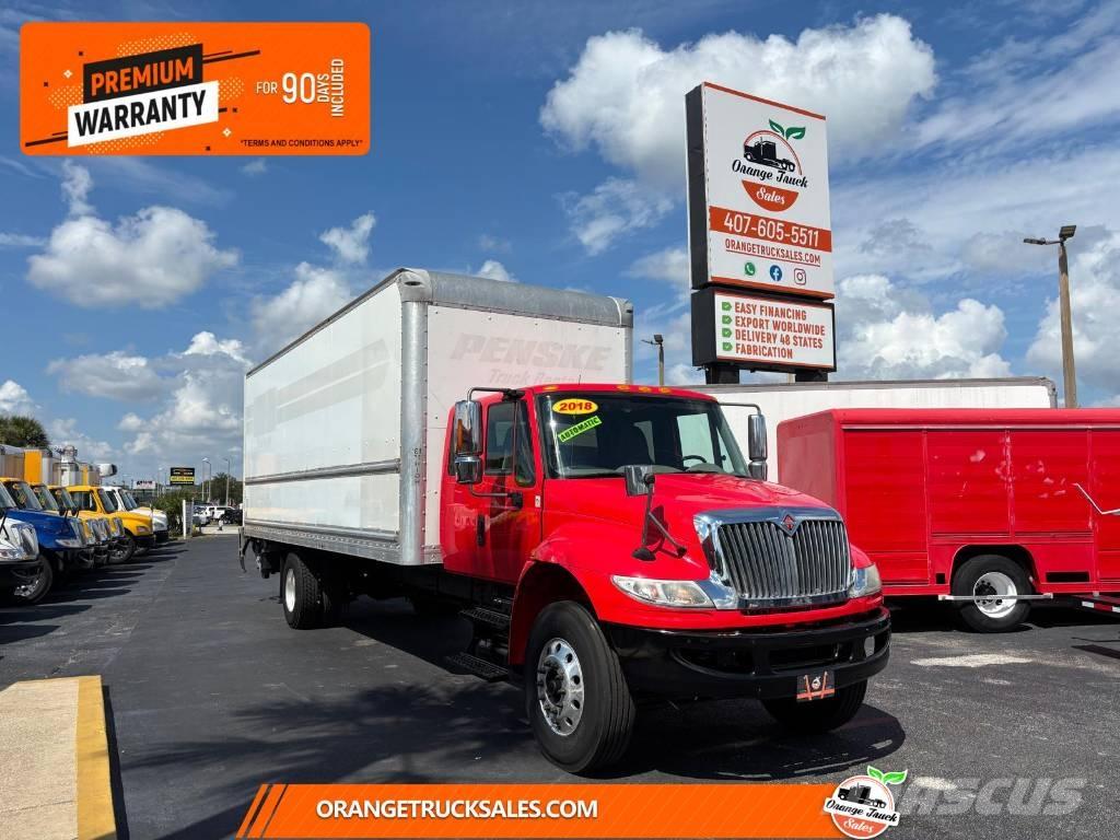 International 4300 Bakwagens met gesloten opbouw