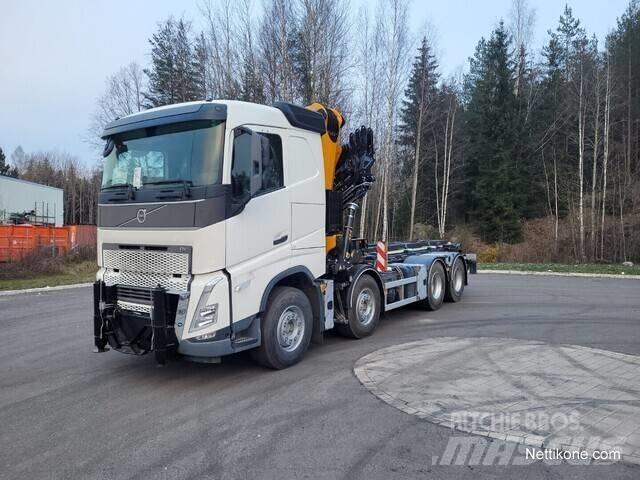 Volvo FH 540 Vlakke laadvloer met kraan