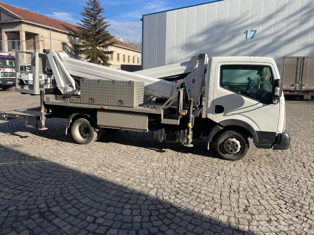 VERSALIFT VTX-240 Auto hoogwerkers
