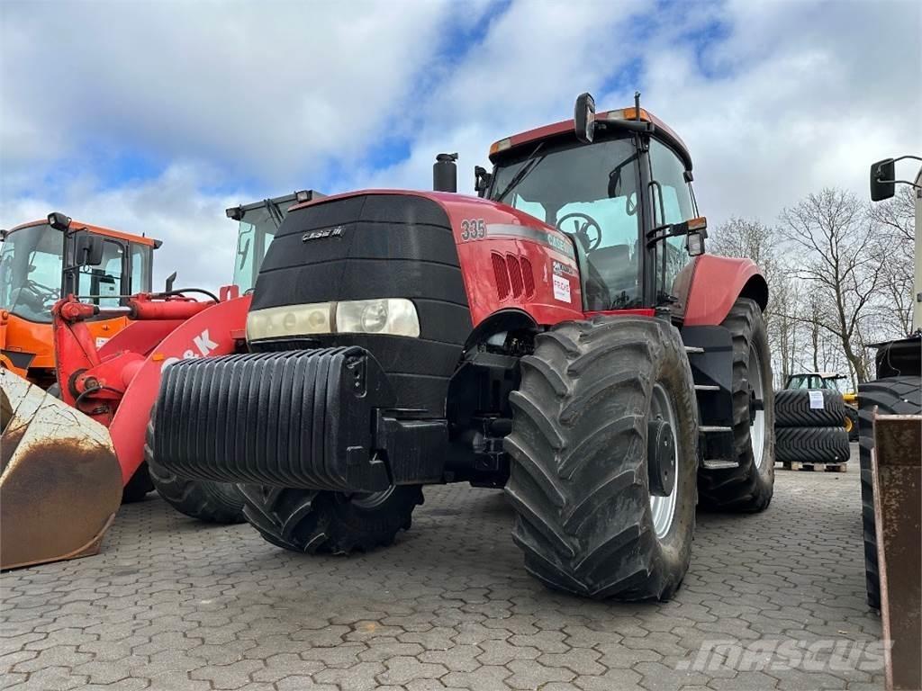 CASE Magnum 335 Tractoren