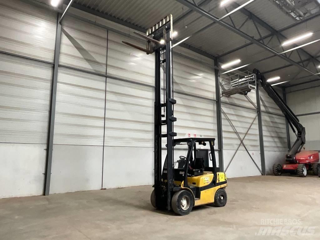 Yale GDP 35 VX Diesel heftrucks