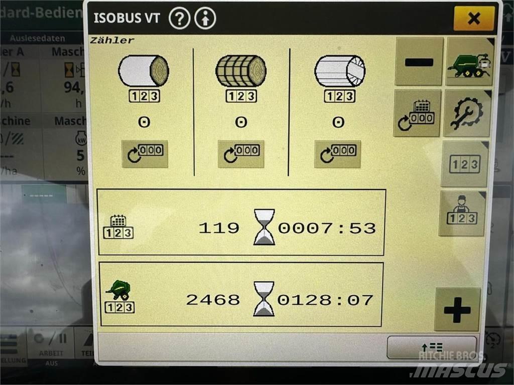 John Deere C441R Ronde-balenpersen
