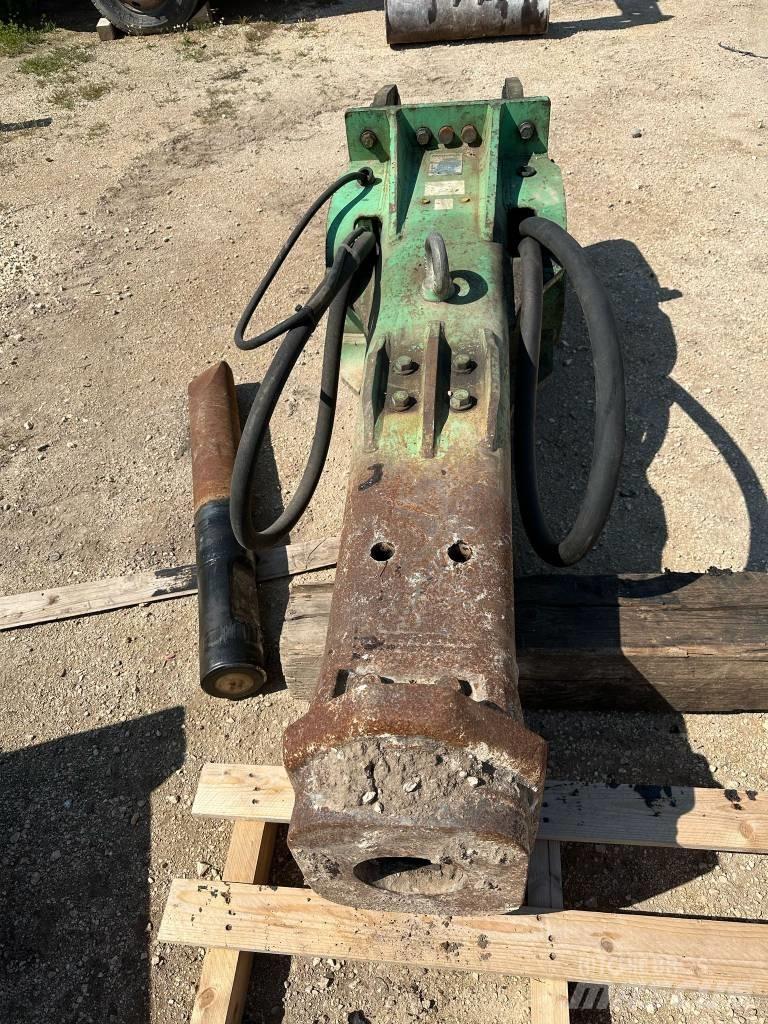 Montabert V 32 Hamers en brekers