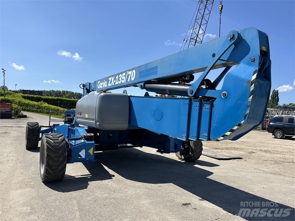 Genie ZX 135/70 Knikarmhoogwerkers