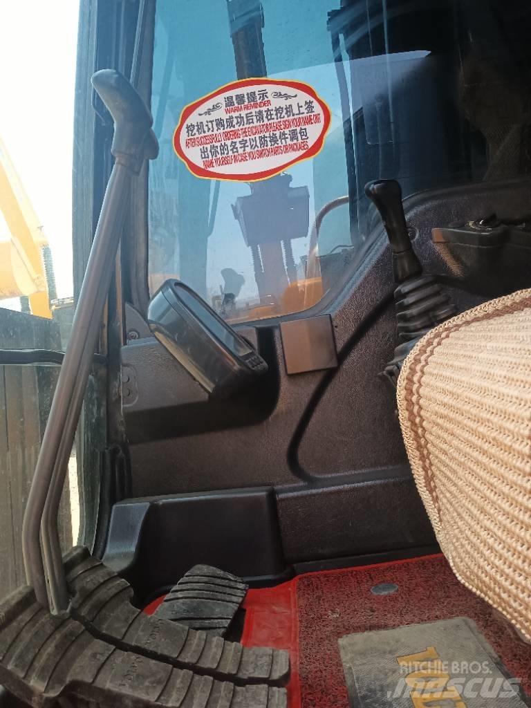 Volvo EC 240 Rupsgraafmachines