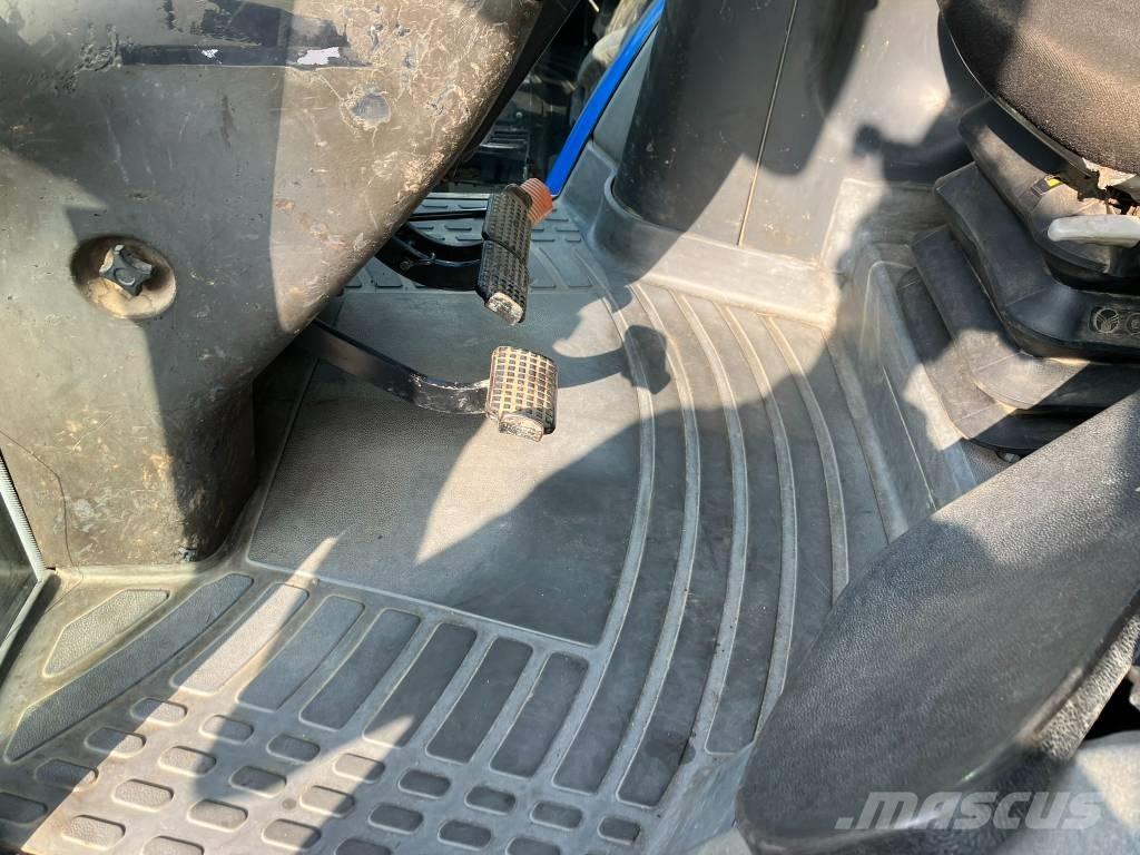 New Holland TM 135 Tractoren