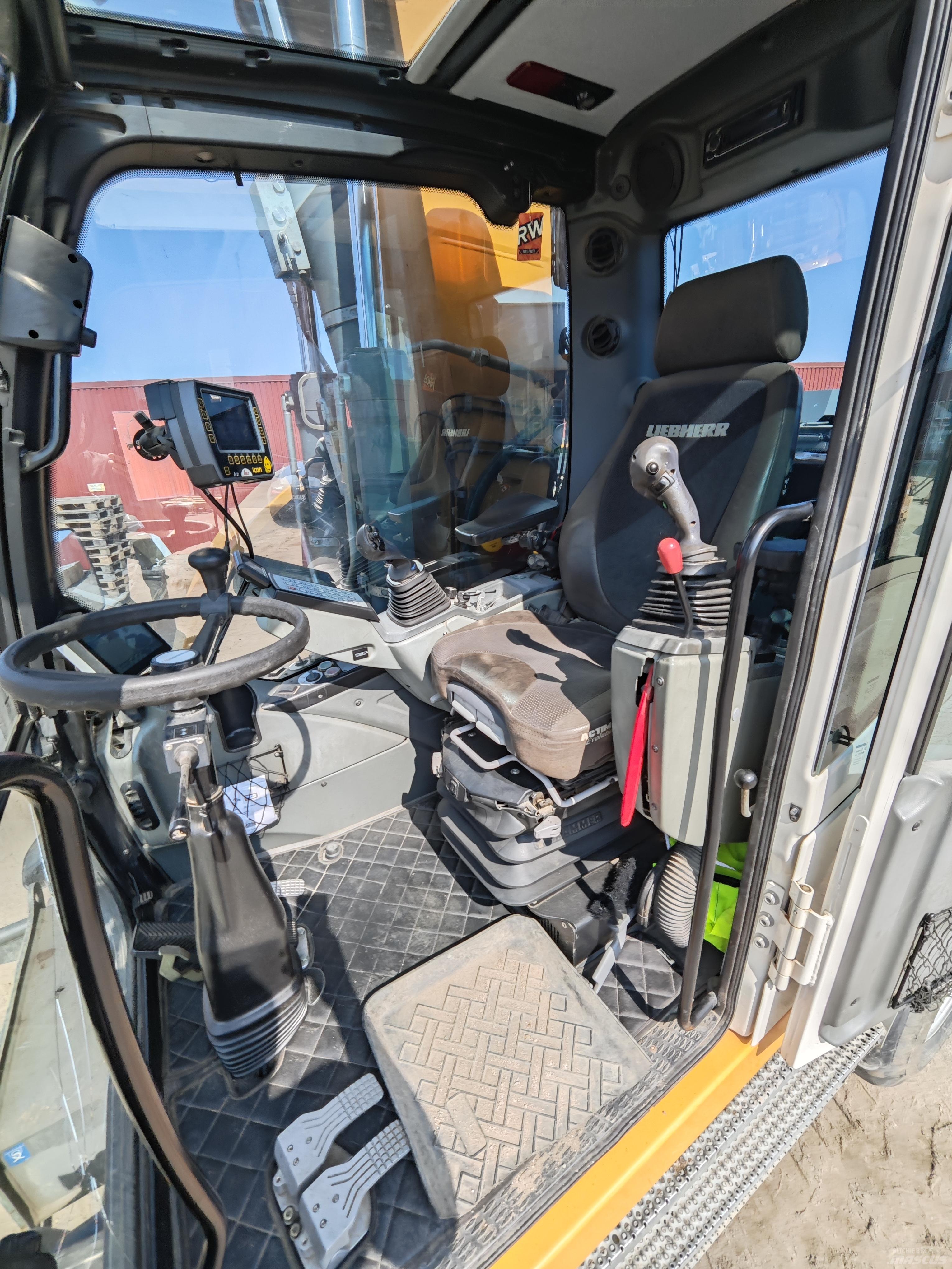 Liebherr 914 C Wielgraafmachines