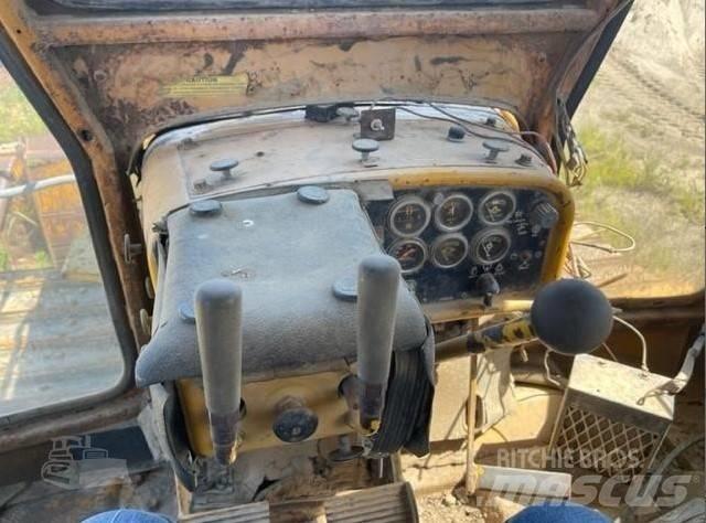 CAT D 7 G Rupsdozers