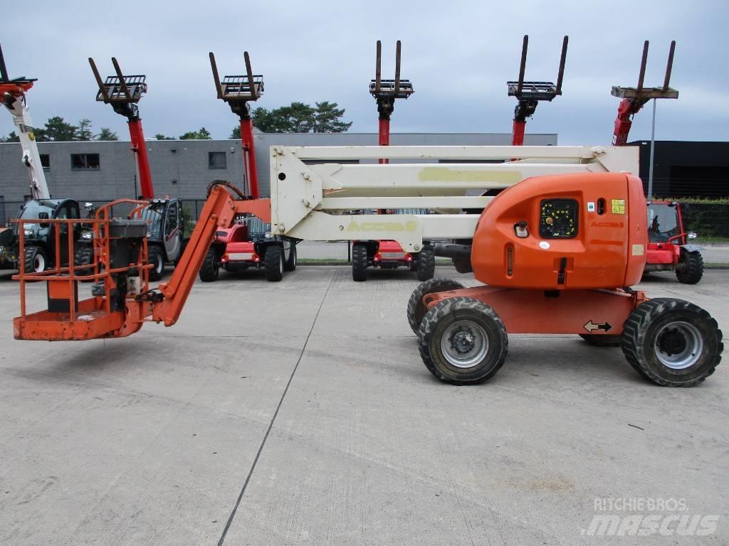 JLG 450 AJ (040) Knikarmhoogwerkers