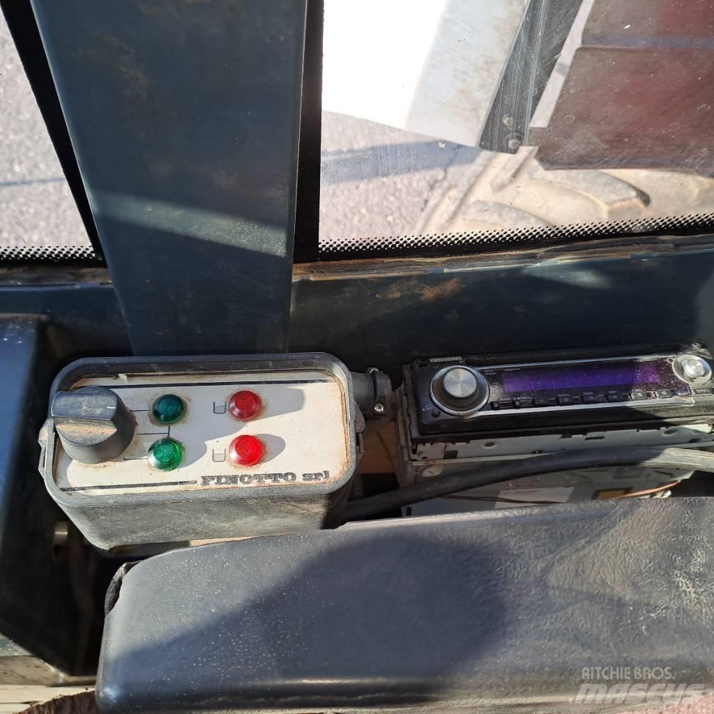  FINOTTO E170 3000 Zelfrijdende spuitmachines