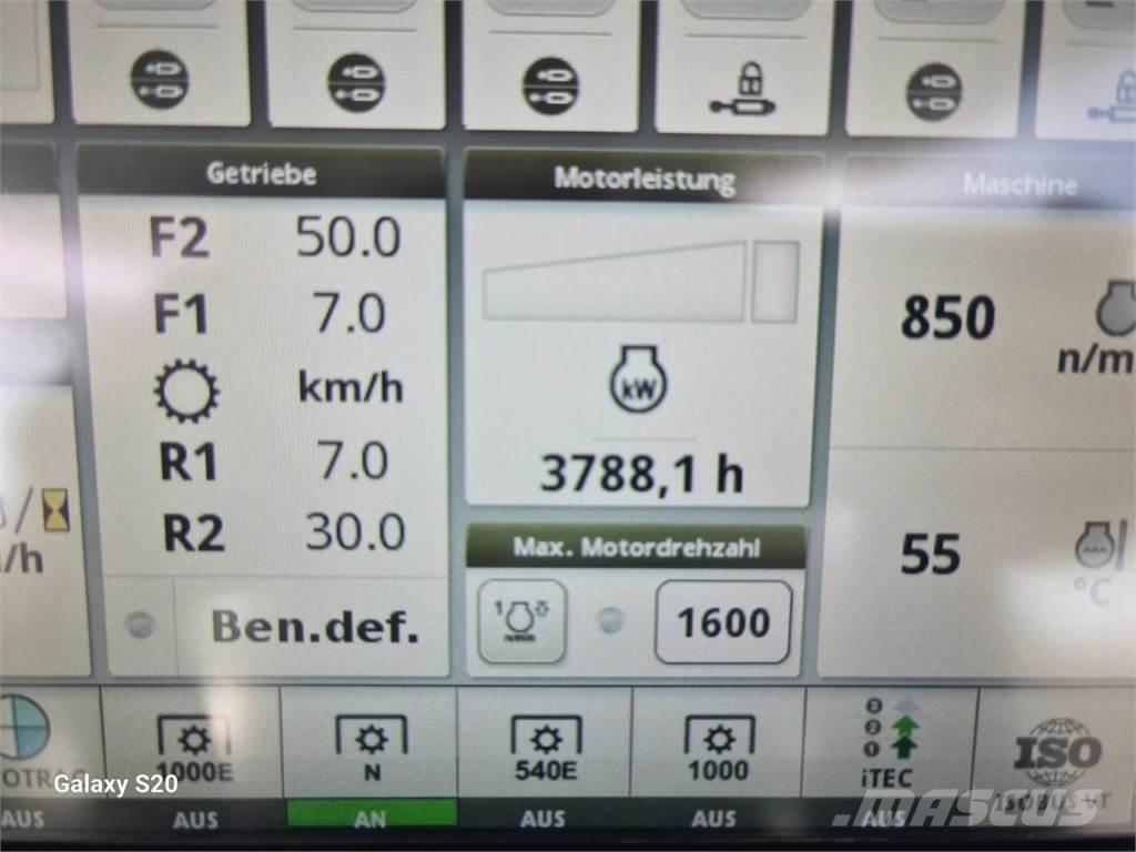 John Deere 6215R Tractoren