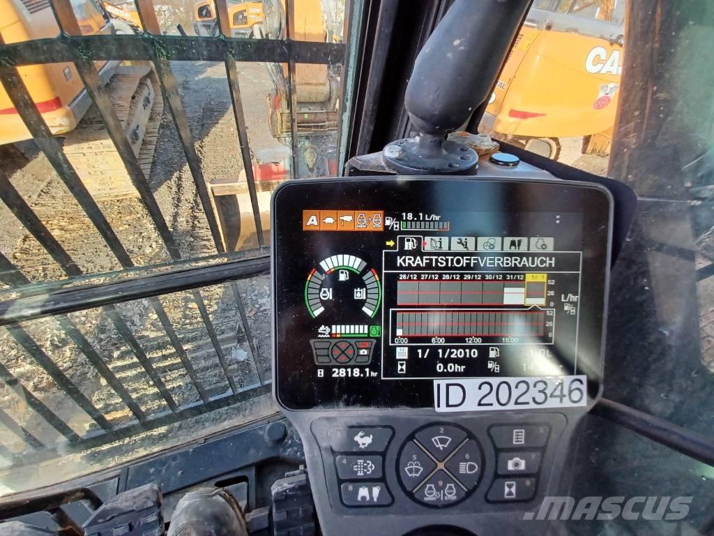 CASE CX 370 D Rupsgraafmachines