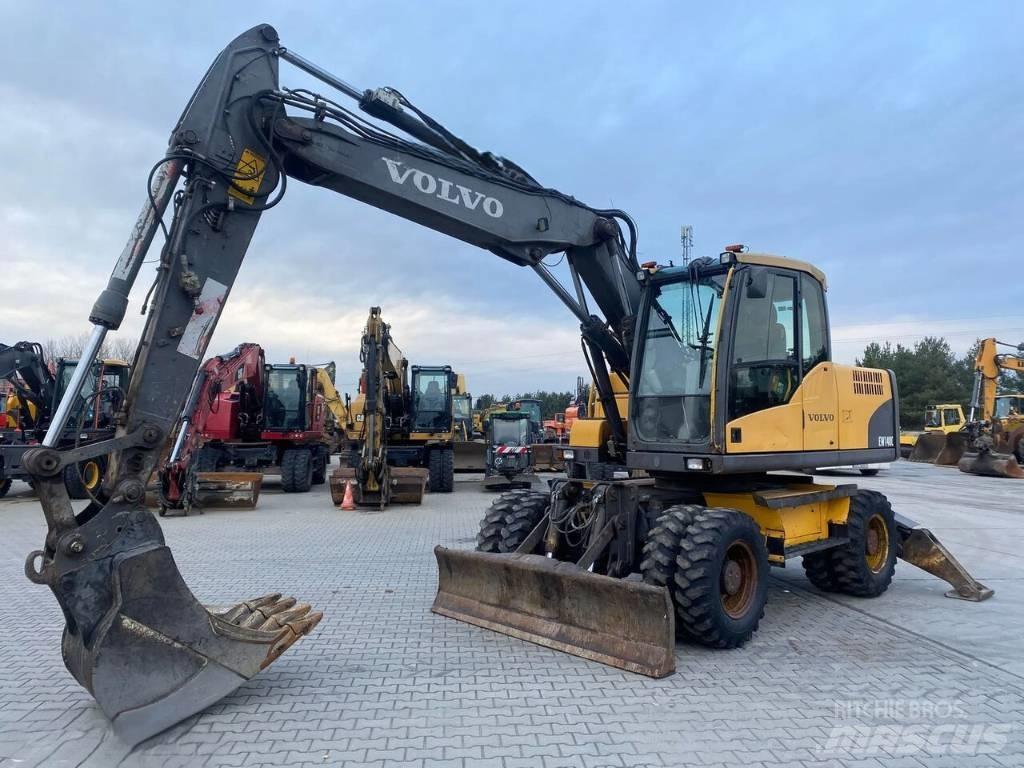 Volvo EW 140 C Wielgraafmachines