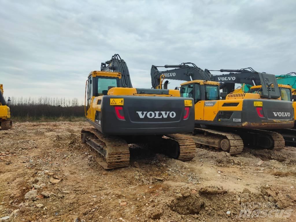 Volvo EC220D Rupsgraafmachines
