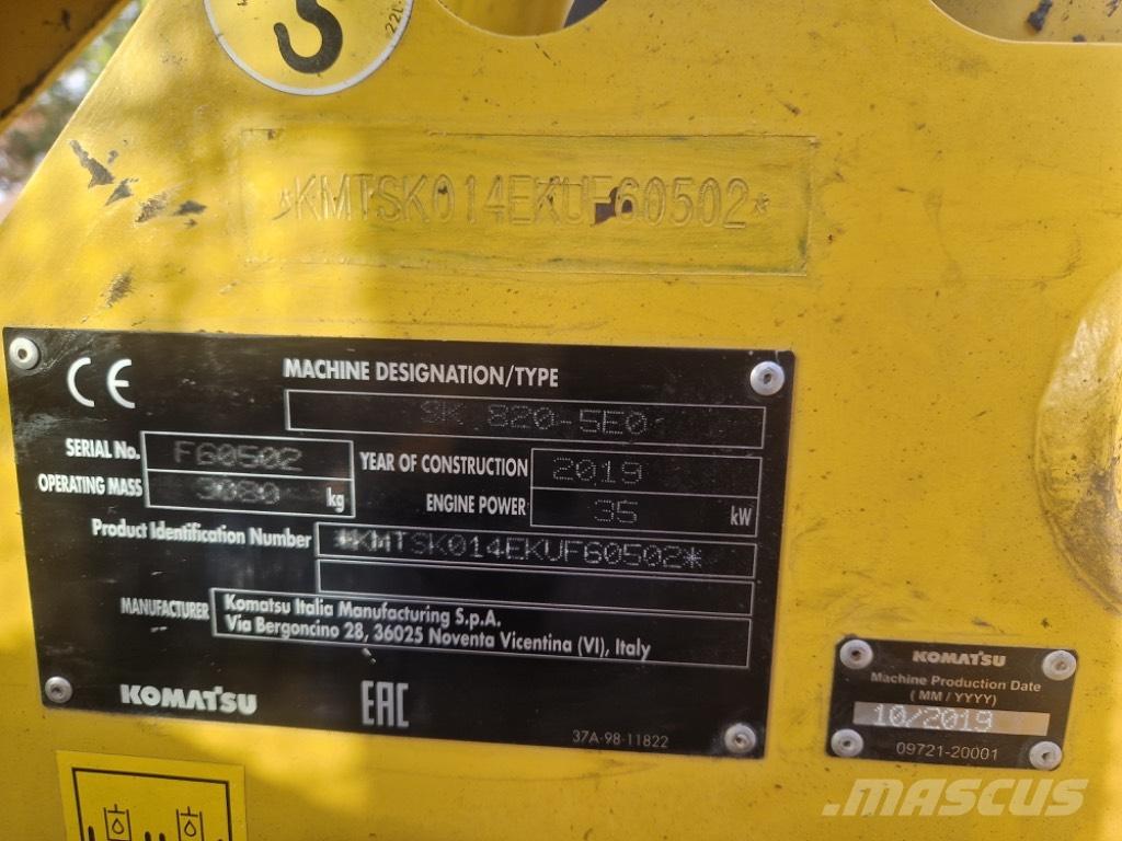 Komatsu SK 820-5 Schrankladers