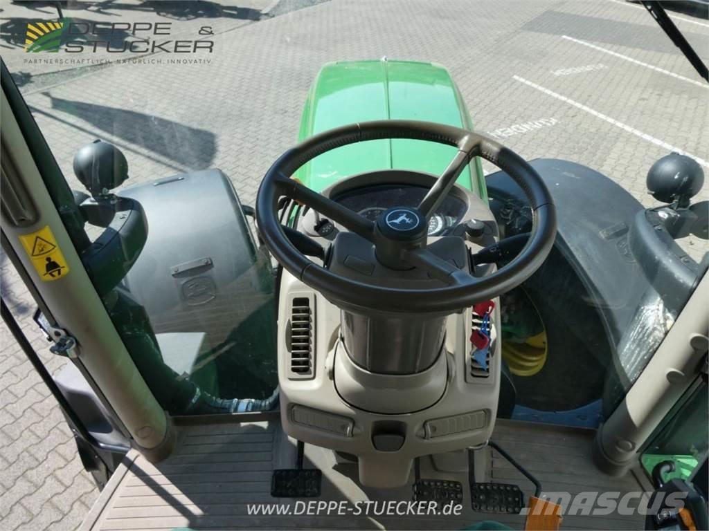 John Deere 6250R Tractoren