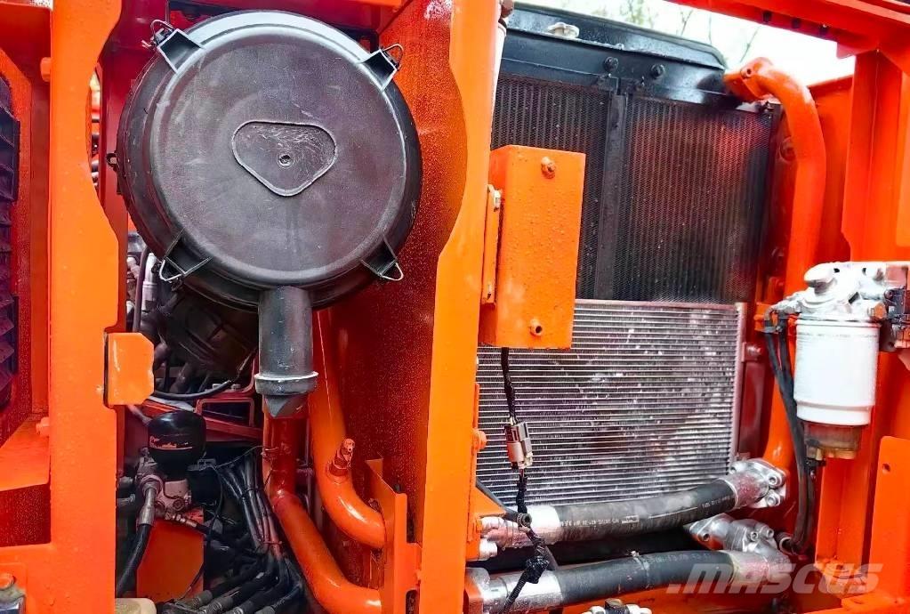 Doosan DX 140 Rupsgraafmachines