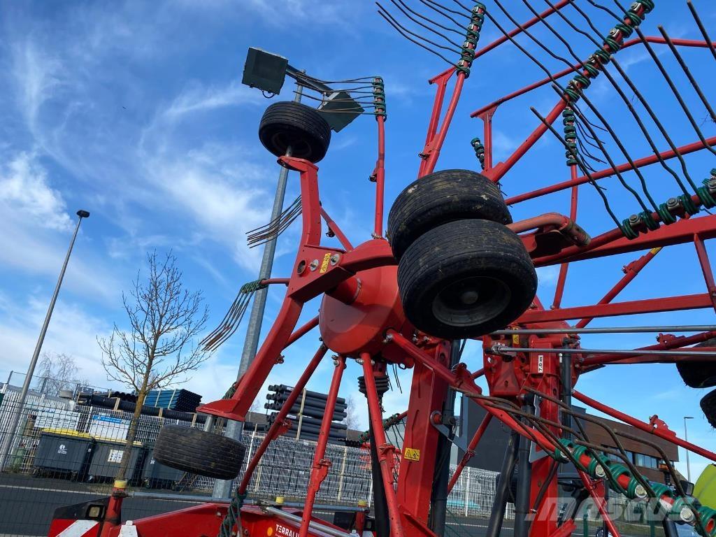 Kverneland 9476 c Zwadharken