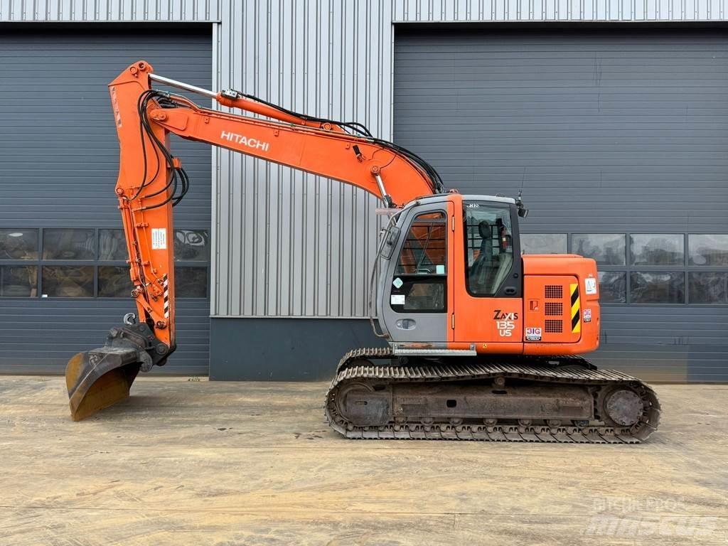 Hitachi ZX135US Speciale Graafmachines