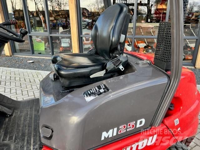 Manitou MI25D Diesel heftrucks