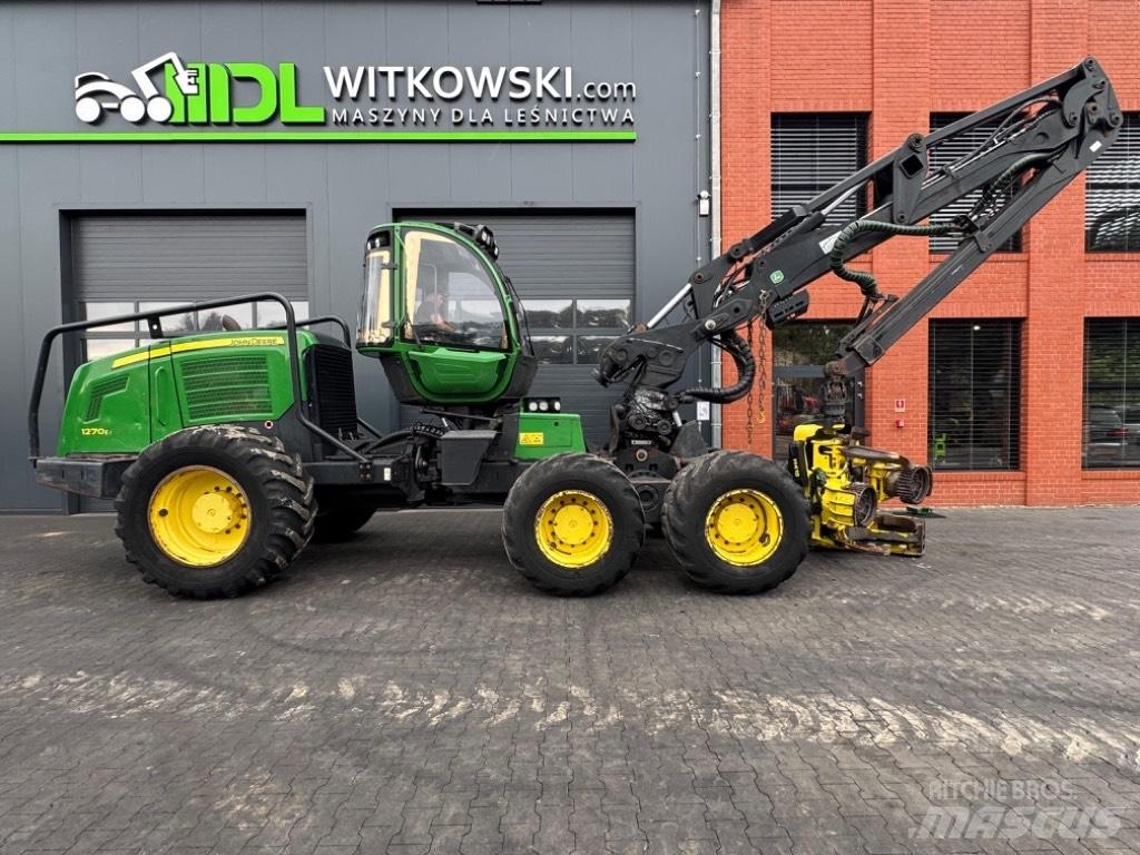 John Deere 1270 E Harvesters