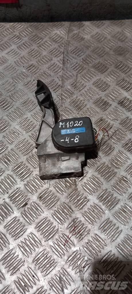 MAN TGA   81259706094 Cabine en interieur