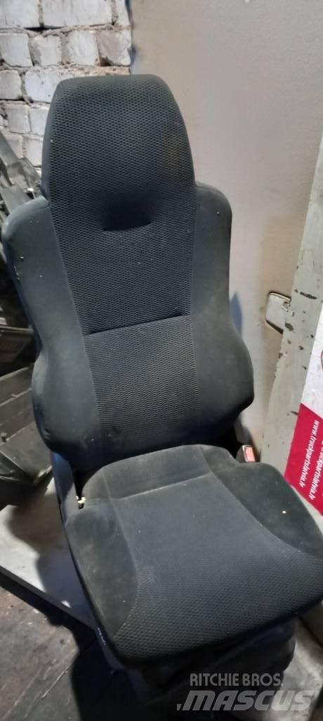 MAN TGX.    81623076414 Cabine en interieur