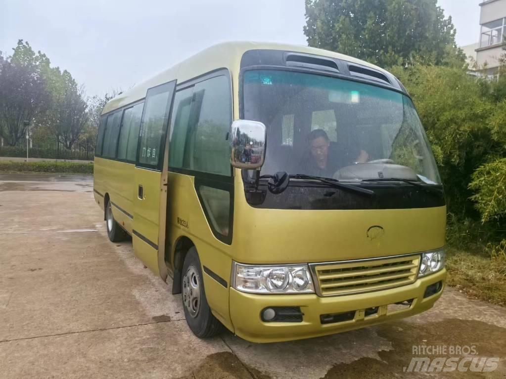 Toyota Coaster Intercitybussen