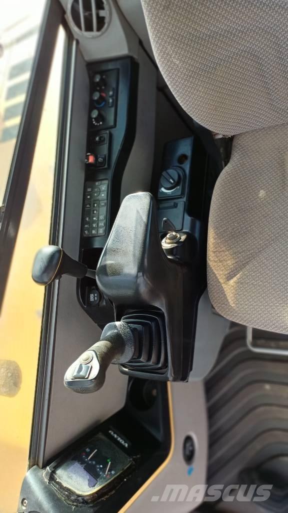 Volvo ECR88D Rupsgraafmachines