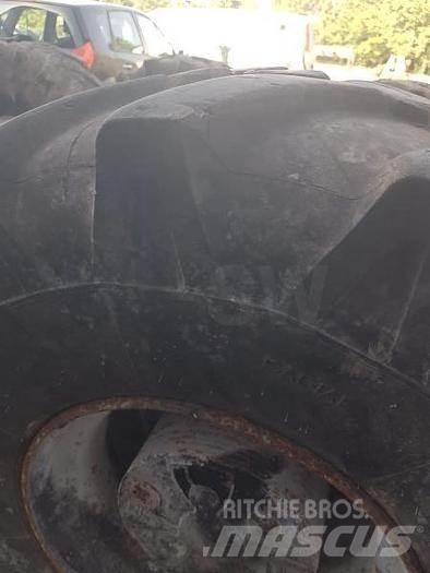 Michelin 18R19.5XF Banden, wielen en velgen