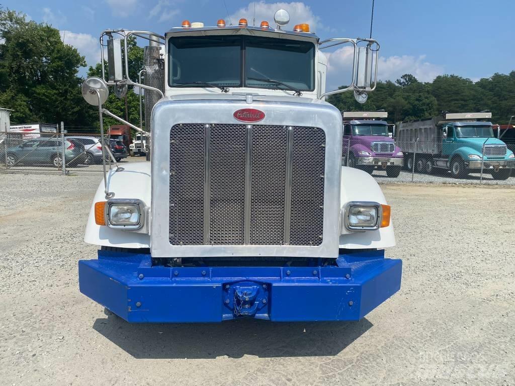 Peterbilt 365 Trekkers