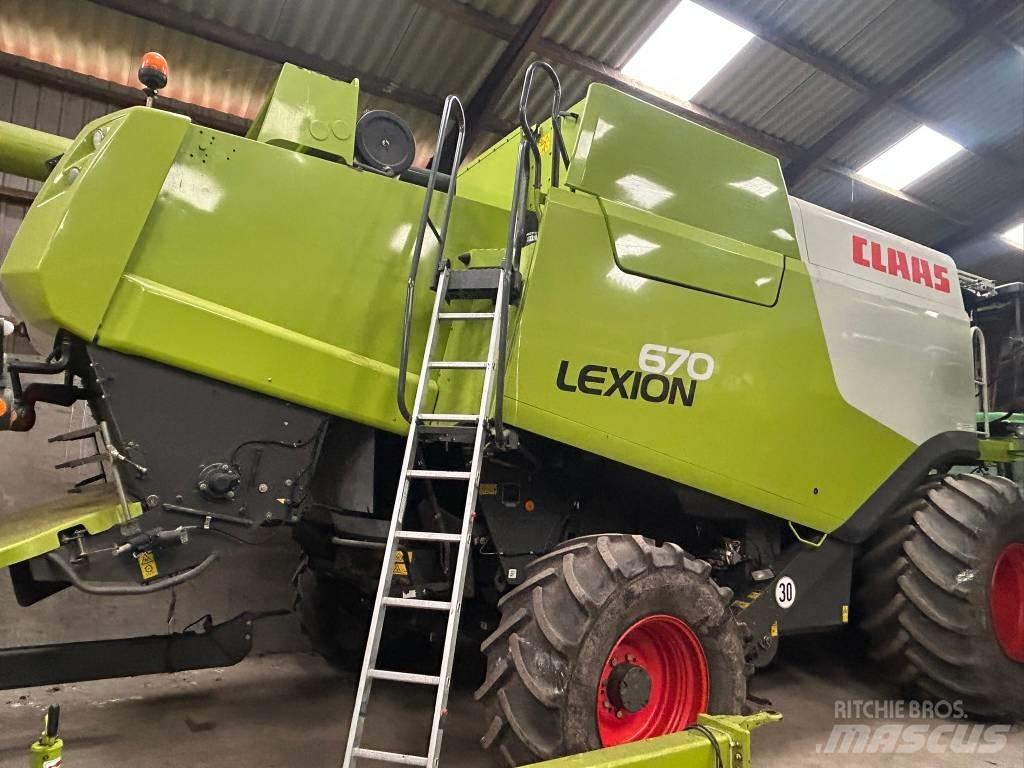 CLAAS Lexion 670 Maaidorsmachines