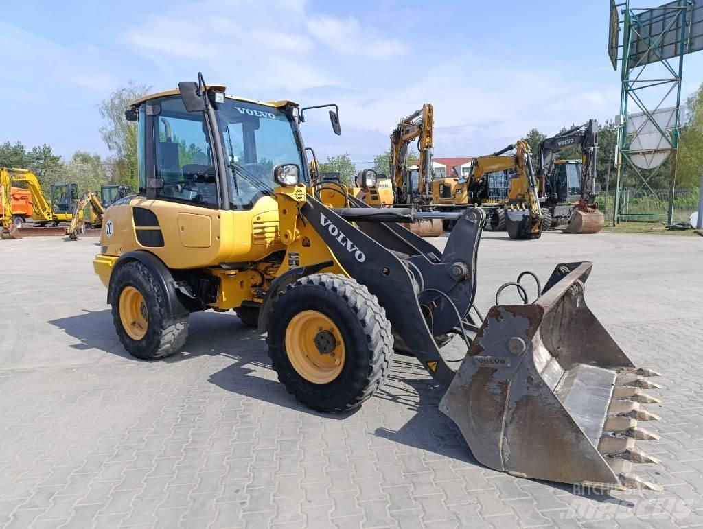 Volvo L 25 F Wielladers