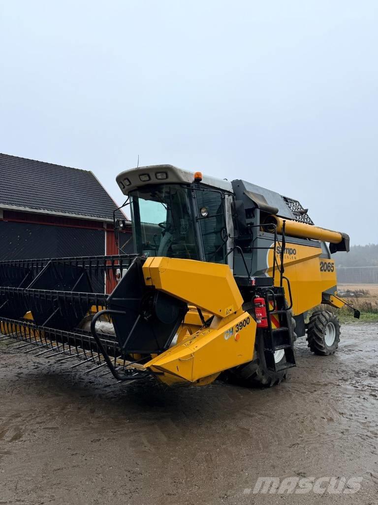 Sampo-Rosenlew 2065 Maaidorsmachines