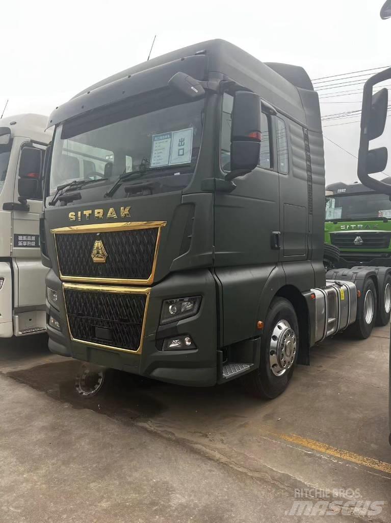 Sinotruk C9H Trekkers