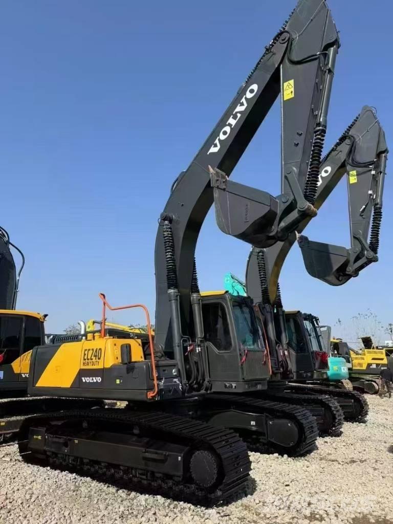 Volvo EC 240 Rupsgraafmachines